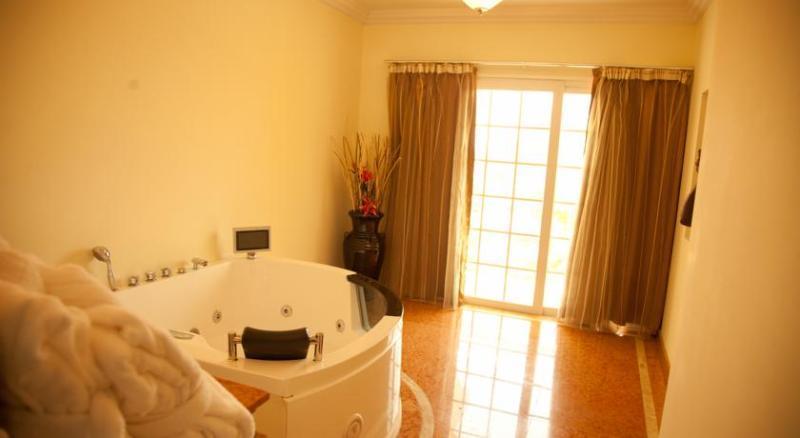 Hotel Florenca Luanda Eksteriør bilde