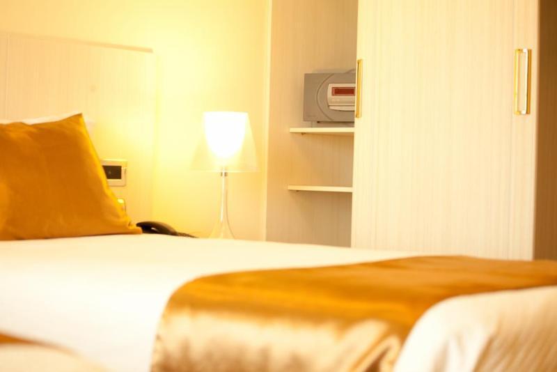 Hotel Florenca Luanda Eksteriør bilde