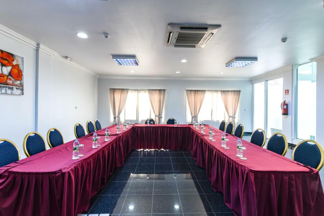Hotel Florenca Luanda Eksteriør bilde
