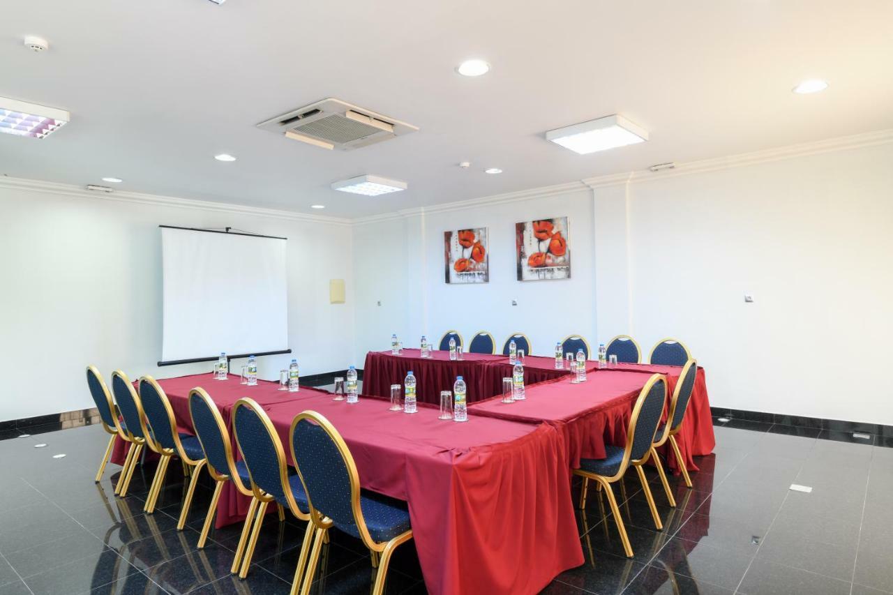 Hotel Florenca Luanda Eksteriør bilde